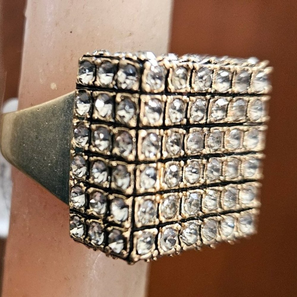 Ring - Picture 2 of 2